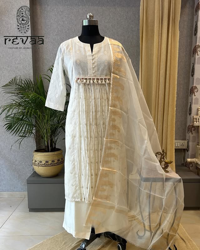 Embroidered silk kurta